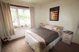 GUEST BEDROOM - click for photo gallery